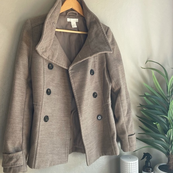 Coat - Picture 2 of 3